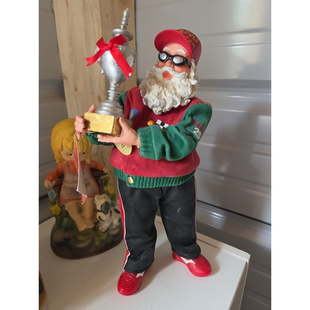 CLOTHTIQUE SANTA ( NORTH POLE WINNER )‎ WITH TAGS